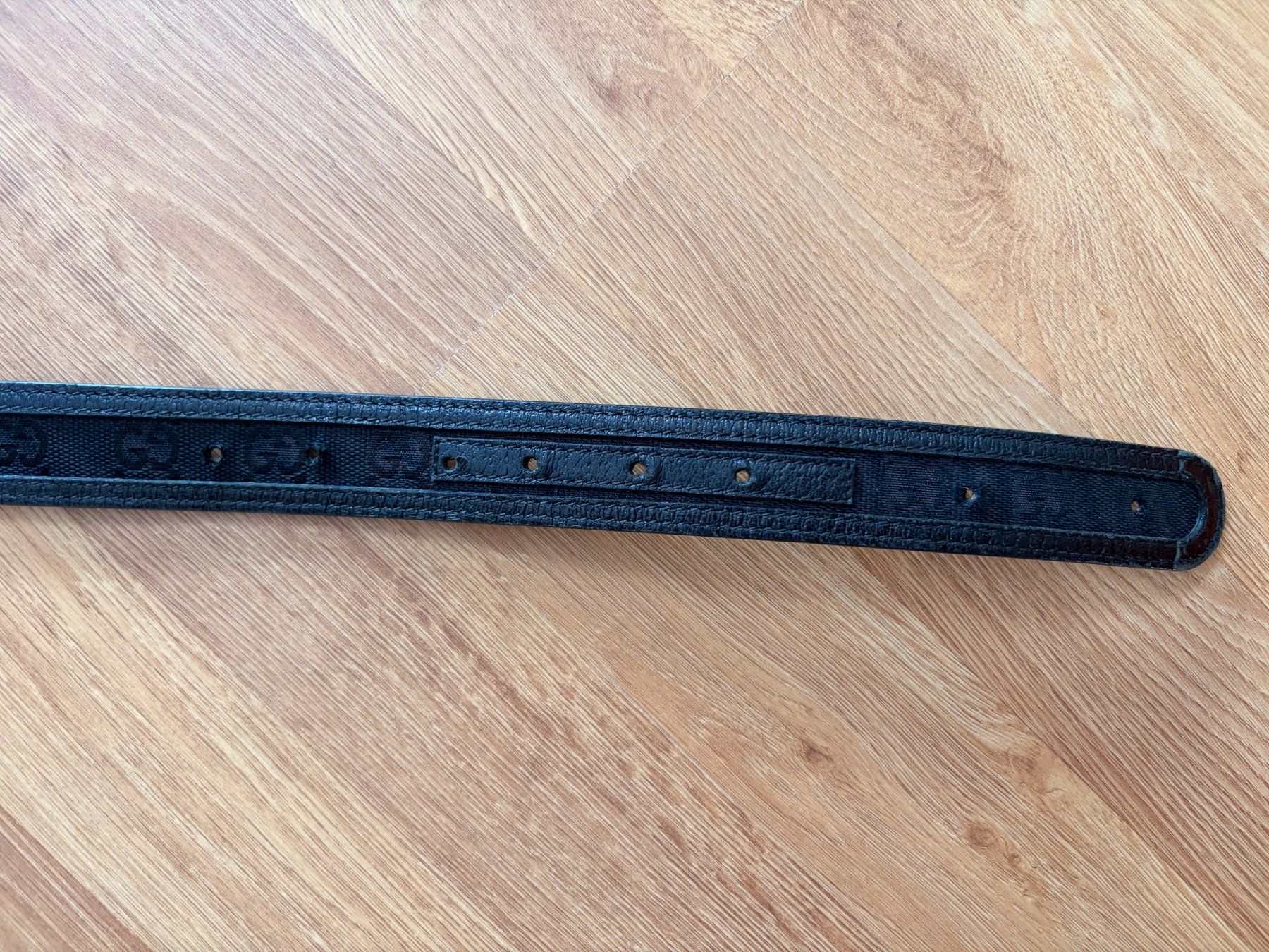 Gucci Cinture: Gucci Ledergürtel dunkelblau – Usato da Frick venduto da atr_wf8r 3