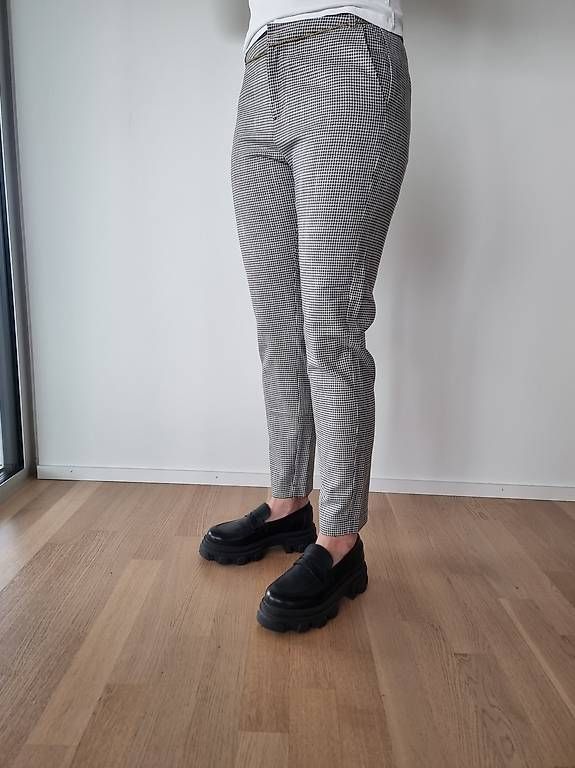 Pantaloni: Stoffhose von I.Code, Gr.38  – Usato da Ostermundigen venduto da d-p73
