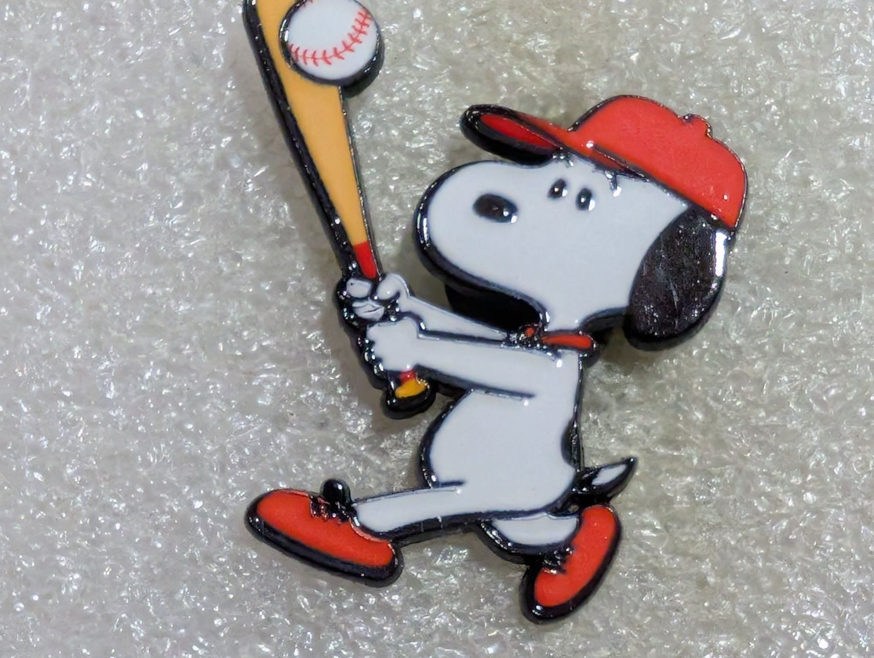 Plaquettes & Badges: Ansteckbutton 241: Snoopy – D'occasion à Oppligen par Pin-Fall-Shop