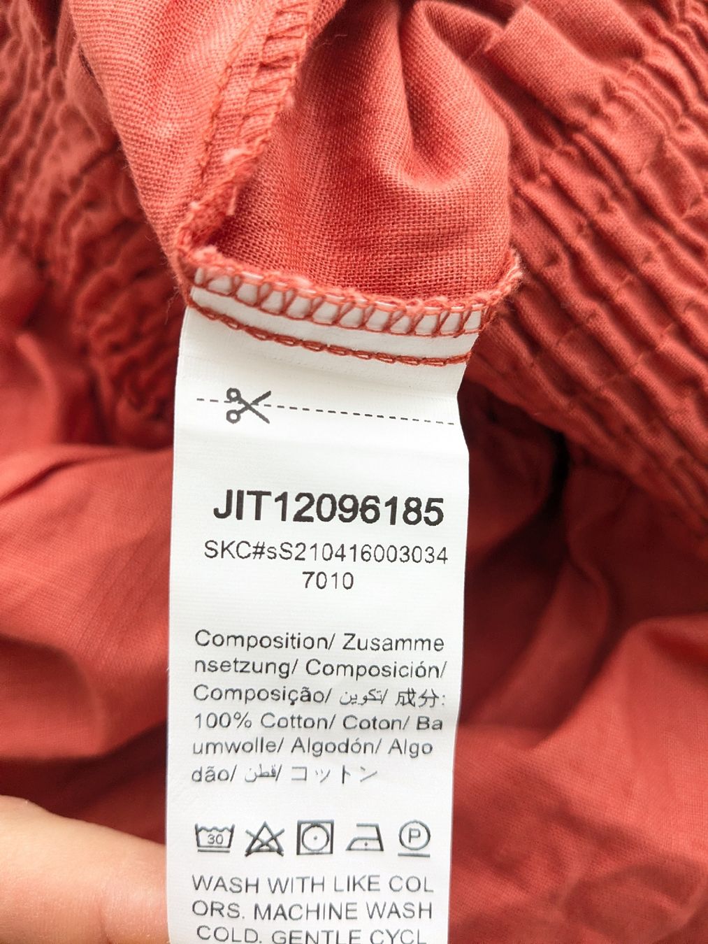 Pantaloni: Kurze Hose rot Grösse S , Shein – Usato da Rorschach venduto da olg_5qq2 4