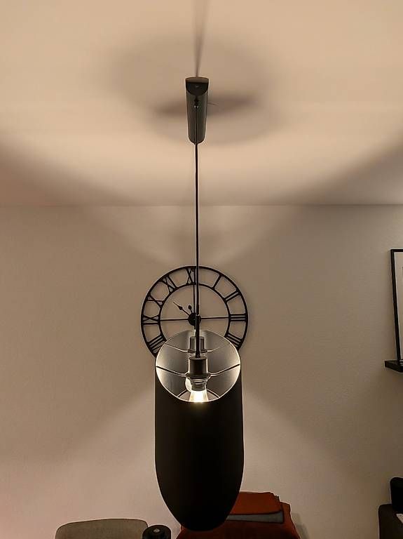 Lampes: Suspension noir design - 78x22x22cm – D'occasion à Renens VD par Moussly 4