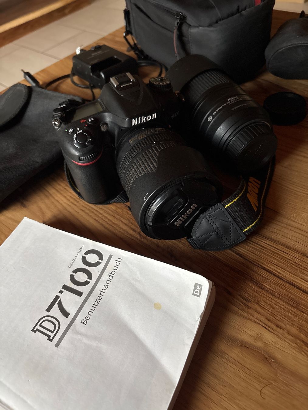 Nikon Fotocamera: Nikon D7100 Spiegelreflexkamera mit 2 Objektiven – Usato da Gerlafingen venduto da mar_8zpj 4