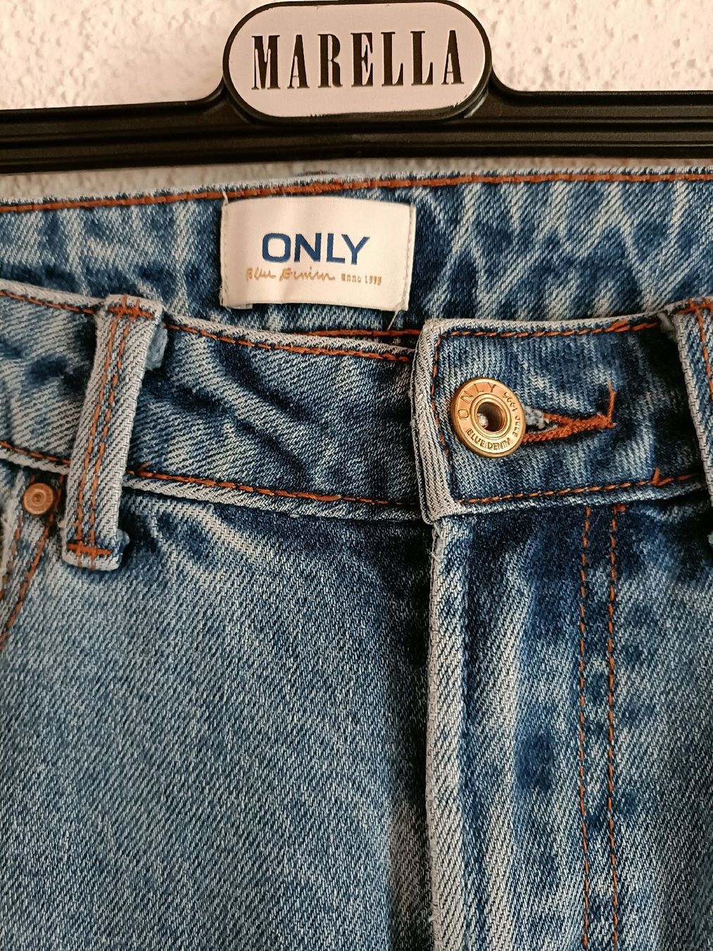 Only Jeans: Jean ONLY / Taille 34 / Coupe droite – Gebraucht aus Vaulruz von O_DDM 2