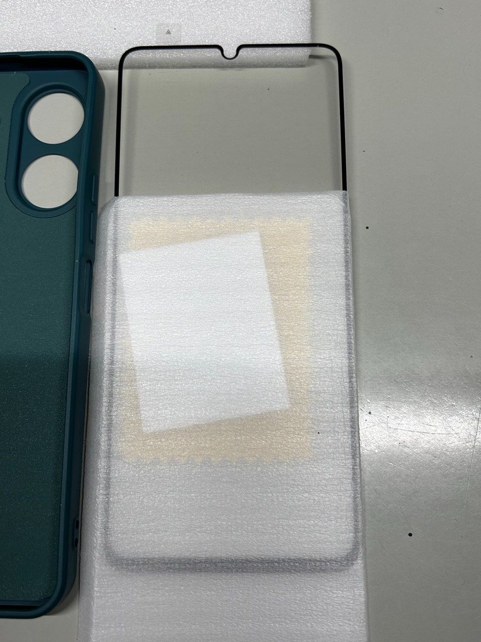 Covers & Schutzfolien: Cover Xiaomi Redmi 13C – Neu und originalverpackt aus Giubiasco von LorisVale 4