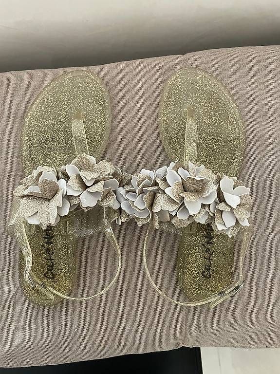 Scarpe da donna: Sandali da donna per la spiaggia – Usato da Giubiasco venduto da erm_ngb5 2