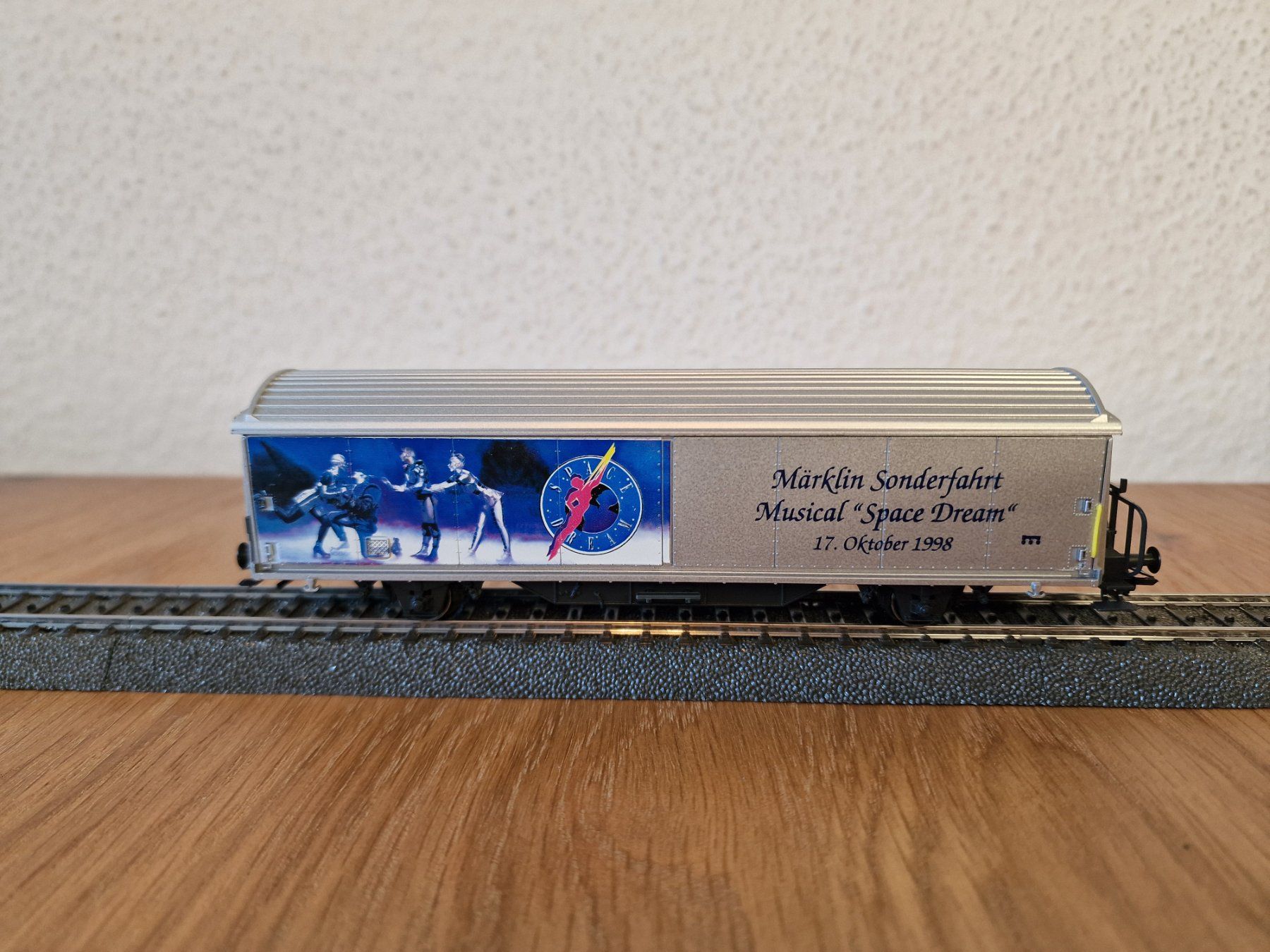 Märklin Modellini di ferrovie: Märklin Sonderwagen Space Dream H0 – Usato da Matten b. Interlaken venduto da lor_hr9w 1