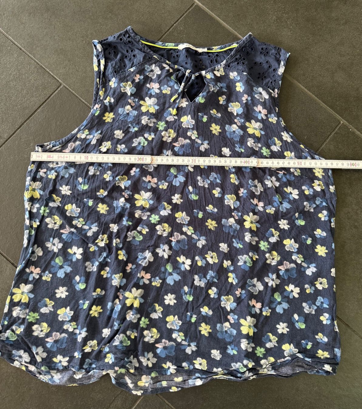 Top: Cecil Top XL 100% Viskose – Usato da Balsthal venduto da flu33 2