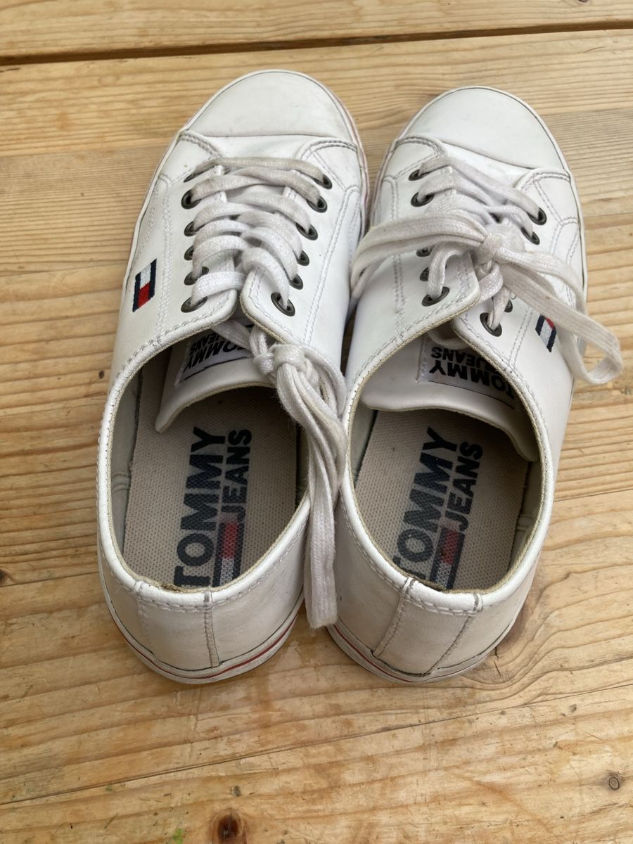 Tommy Hilfiger Scarpe per ragazze: Tommy Hilfiger Sneaker – Usato da Romanshorn venduto da gokken 1