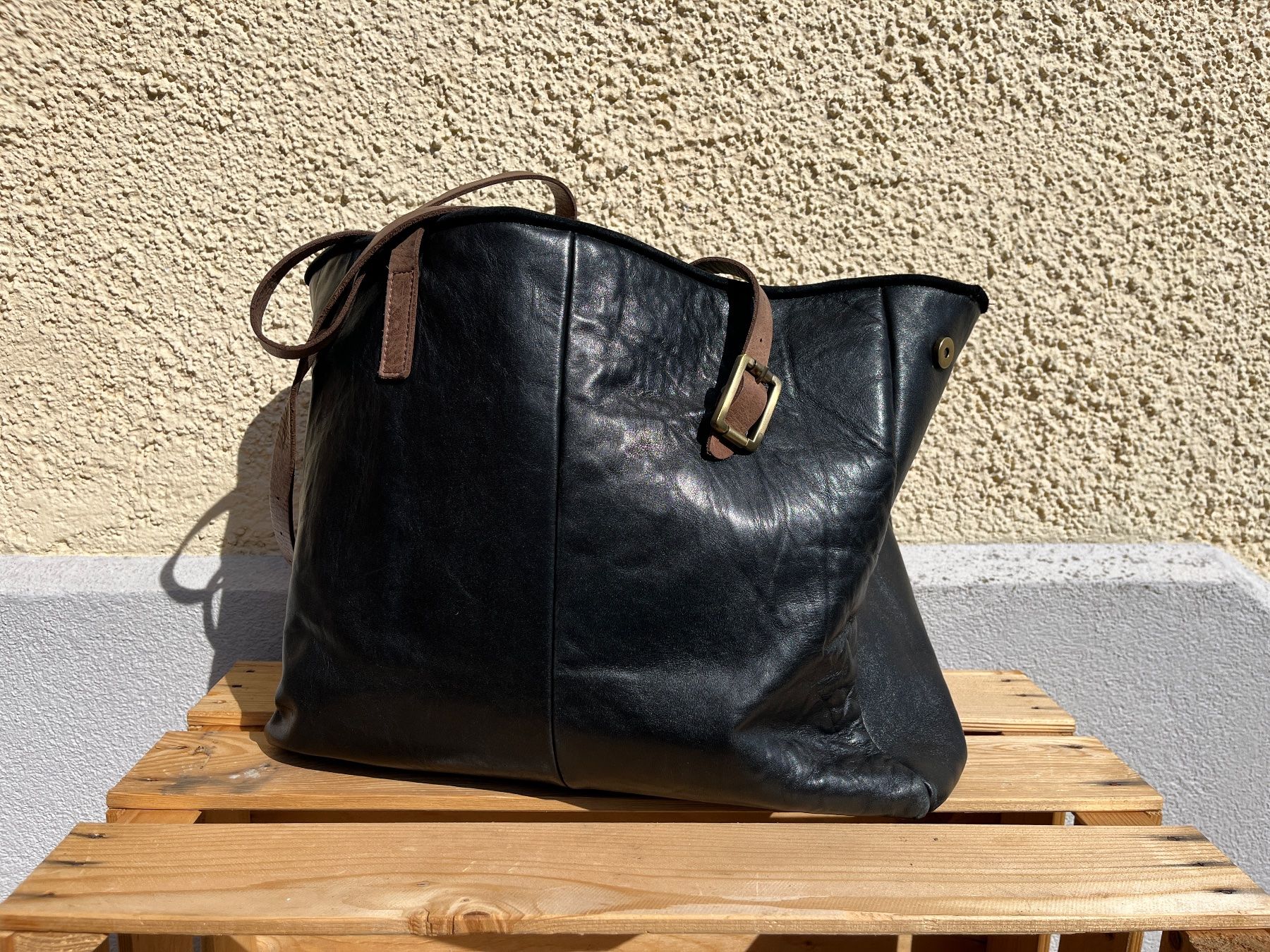 Taschen für Damen: Tasche Lilimill Leder Schwarz – Gebraucht aus Zürich von schweinsbraten