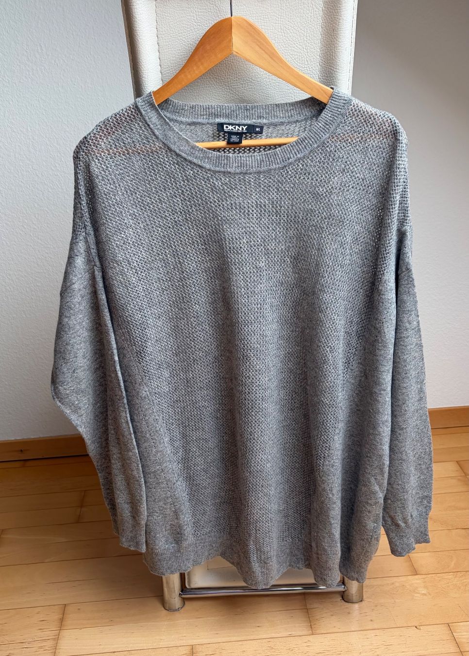 DKNY Pulls & Sweat-shirts: DKNY Oversized Wolle / Seide / Kaschmir Pullover Gr.M/L – D'occasion à Unterägeri par Jutka_04