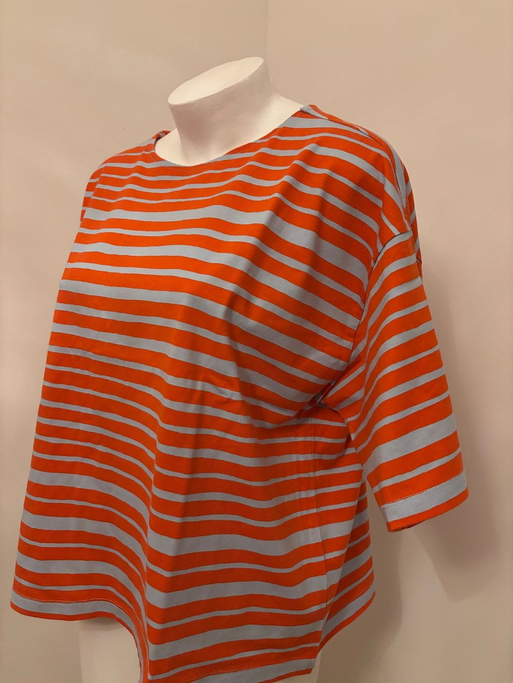 Marimekko T-shirt: Marimekko-Uniqlo Tshirt – Usato da Wetzikon venduto da wir5Frauen