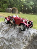 Bburago Alfa Romeo 8C 2300 Monza (1931) 1:18 Rot