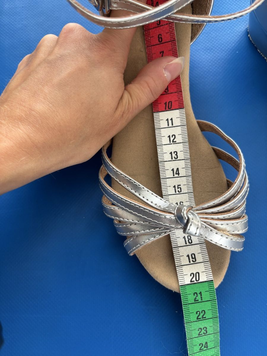 Schuhe für Mädchen: Mädchen Salsatanzschuhe Gr.32 – Gebraucht aus Emmen von H.Bettina 5