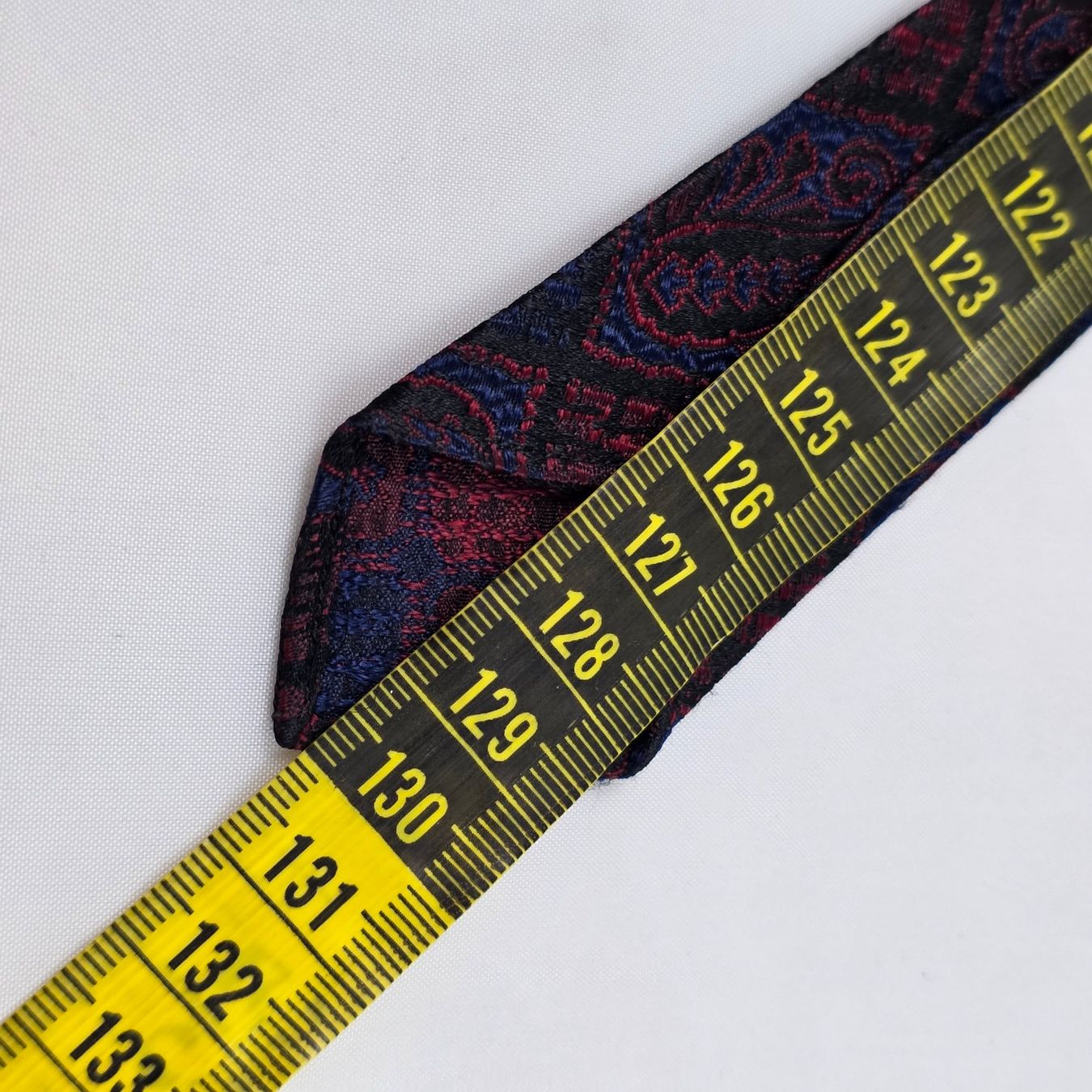 Cravatte: Vintage Seidenkrawatte Bordeaux Blau – Usato da Wald ZH venduto da Martin79 4
