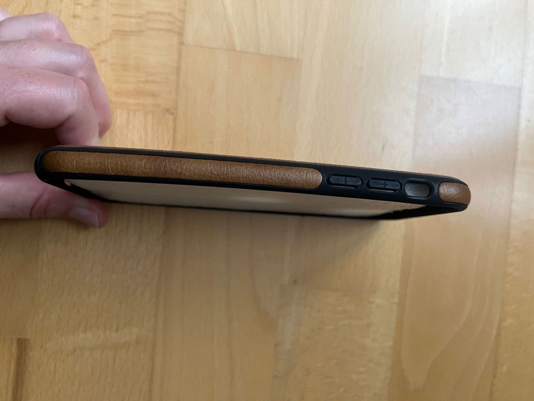 Cover & Protezioni schermo: Handy Hülle Iphone 11 – Nuovo e nell'imballaggio originale da witterswil venduto da Bargo 2
