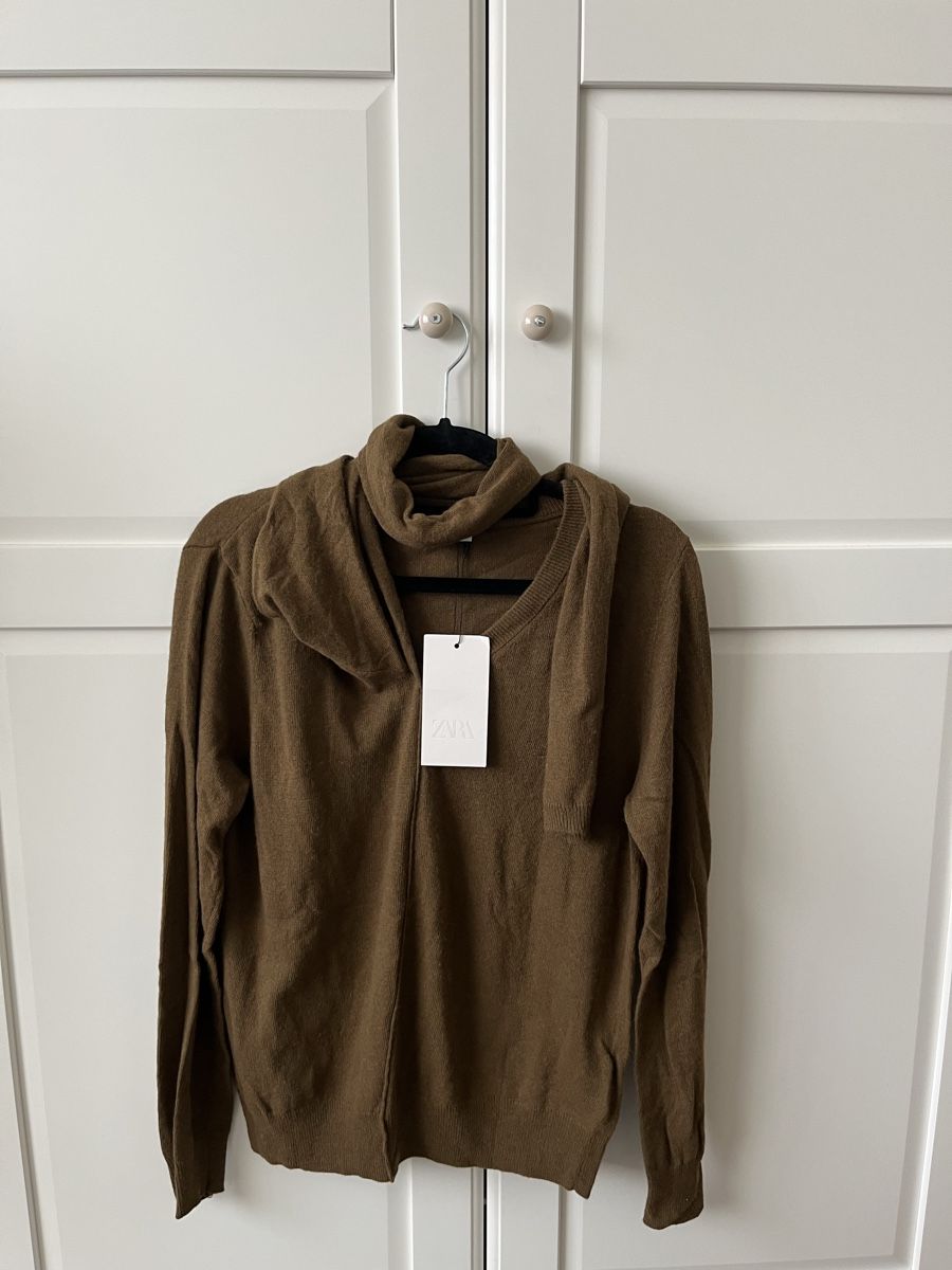 Zara Pulls & Sweat-shirts: Schal-Pullover – Neuf avec emballage d'origine à Allschwil par eyl_bb8q 6