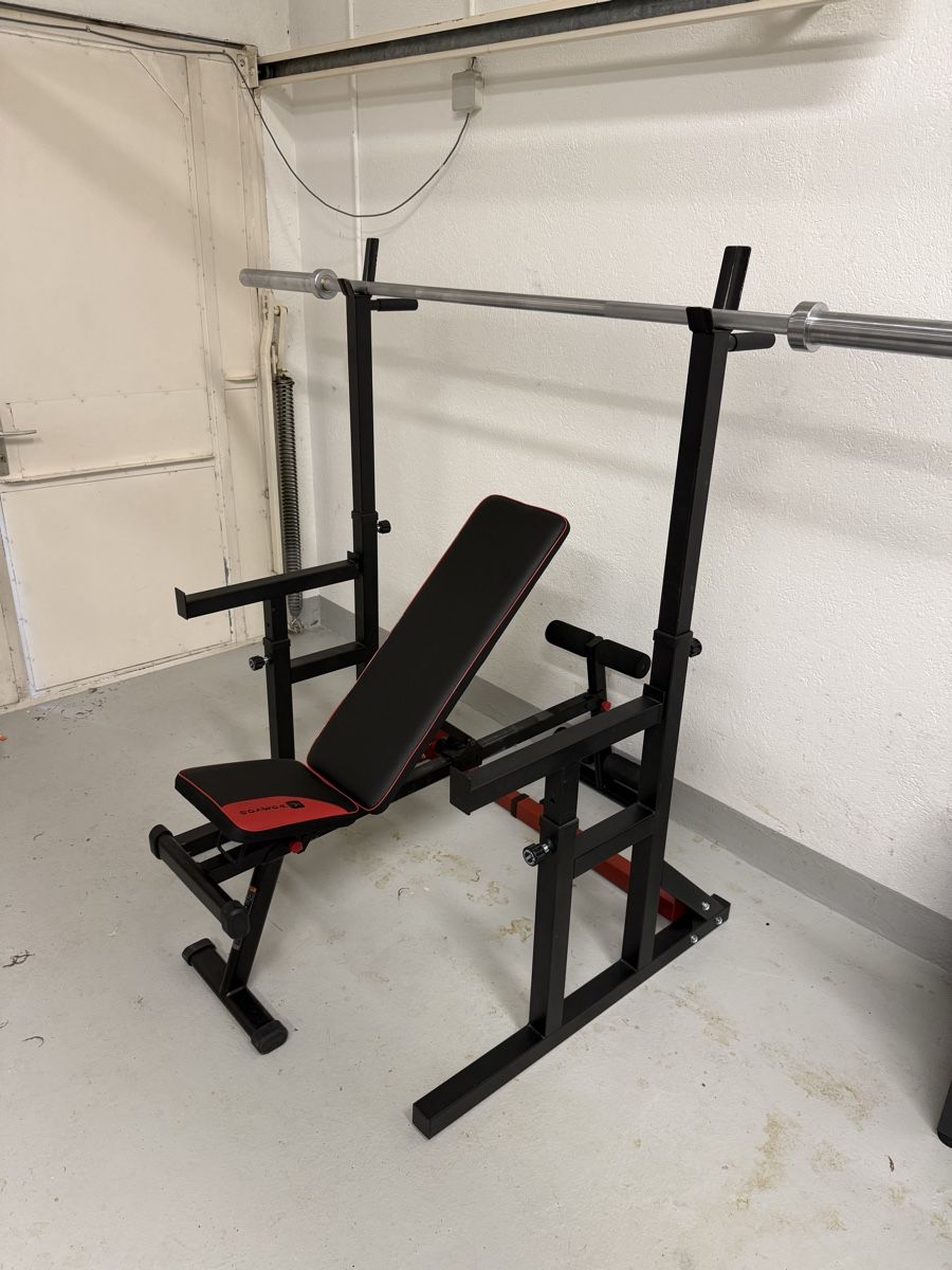 Hometrainer: Weight Bench with Barbell and Weight Rack – Gebraucht aus Wollerau von jam_2kzc 5