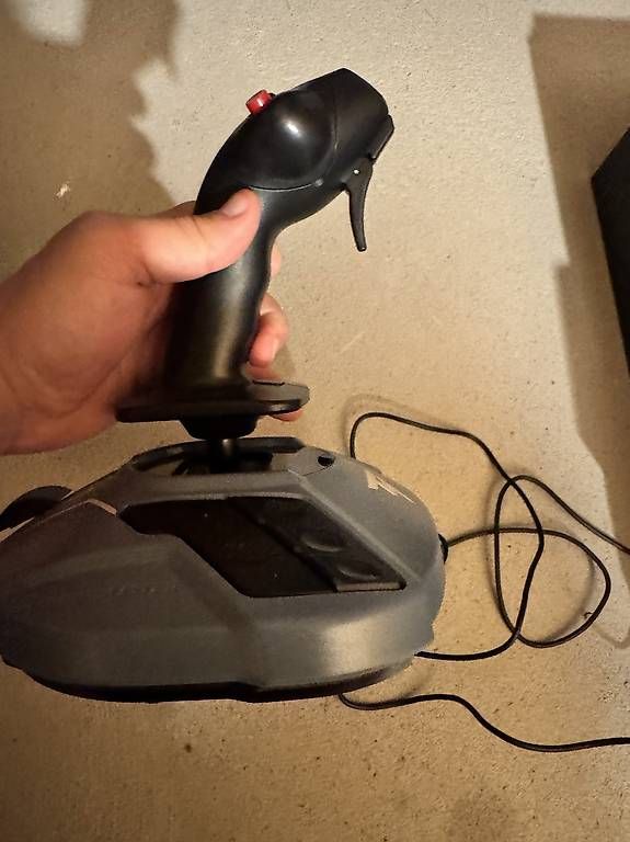 Thrustmaster Controller: Thrustmaster TCA Sidestick Airbus Edition – Usato da Trin Mulin venduto da onroad91 1