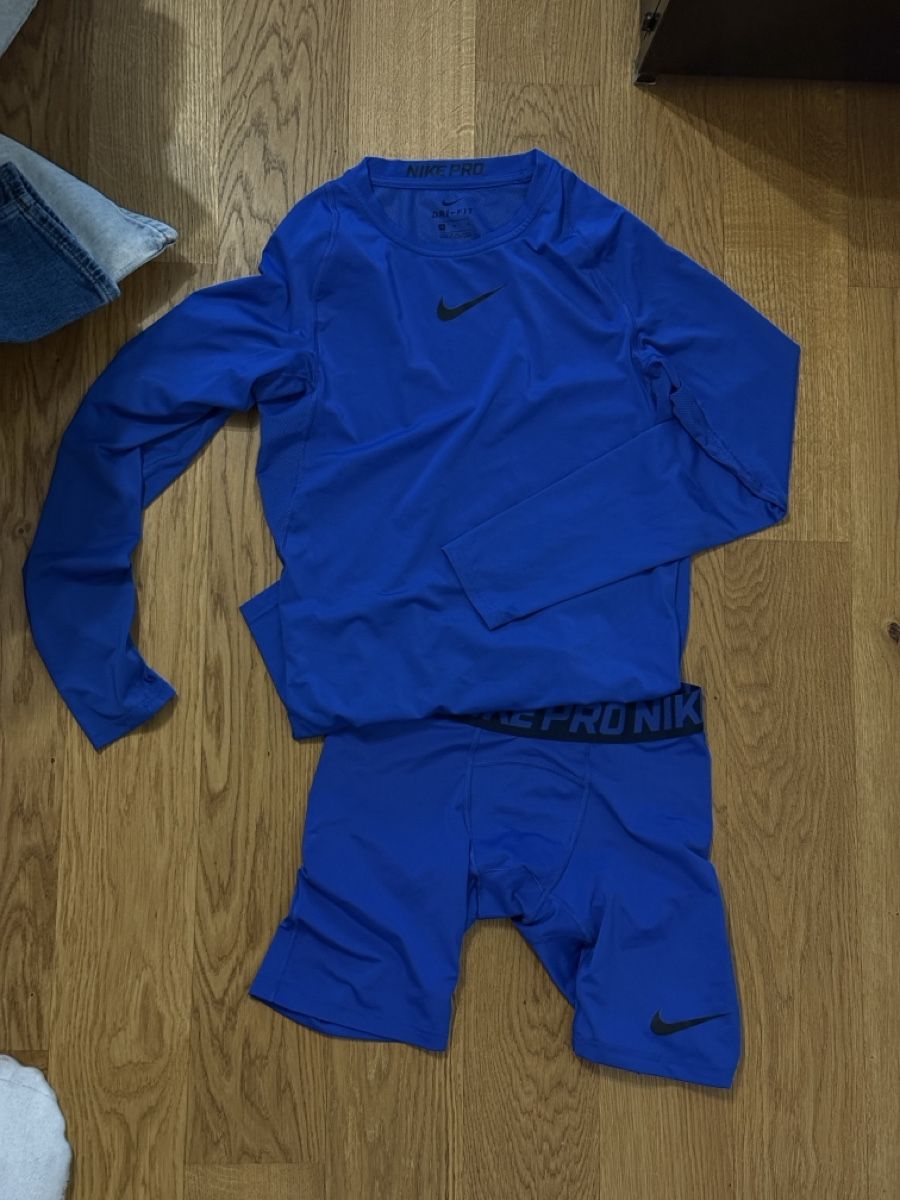 Nike Lotti di vestiti: Nike Pro Set - Blau - Grösse M – Usato da Rotkreuz venduto da sventraeger