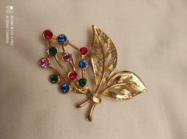 Brosche / jolie broche dorée avec brillants