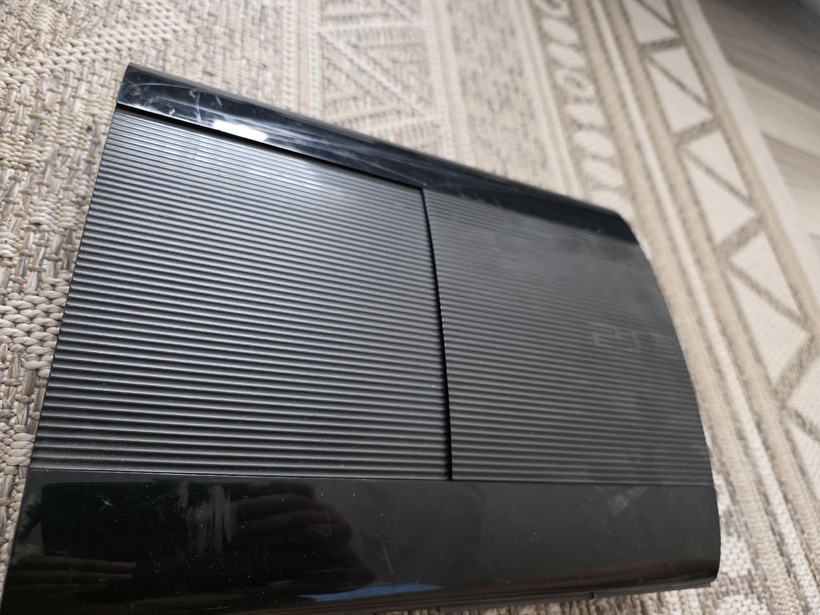 Sony Console: Sony PlayStation 3 Konsole  – Usato da Dorf venduto da Echo_Elements