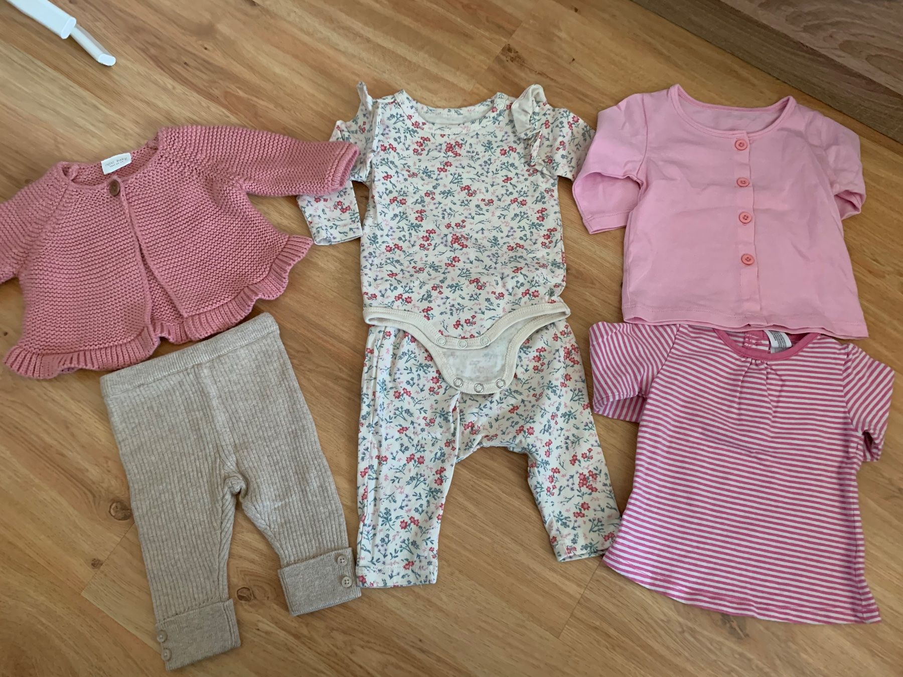 Lotti & Set di vestiti: Babykleidung – Usato da volketswil venduto da Sisi521