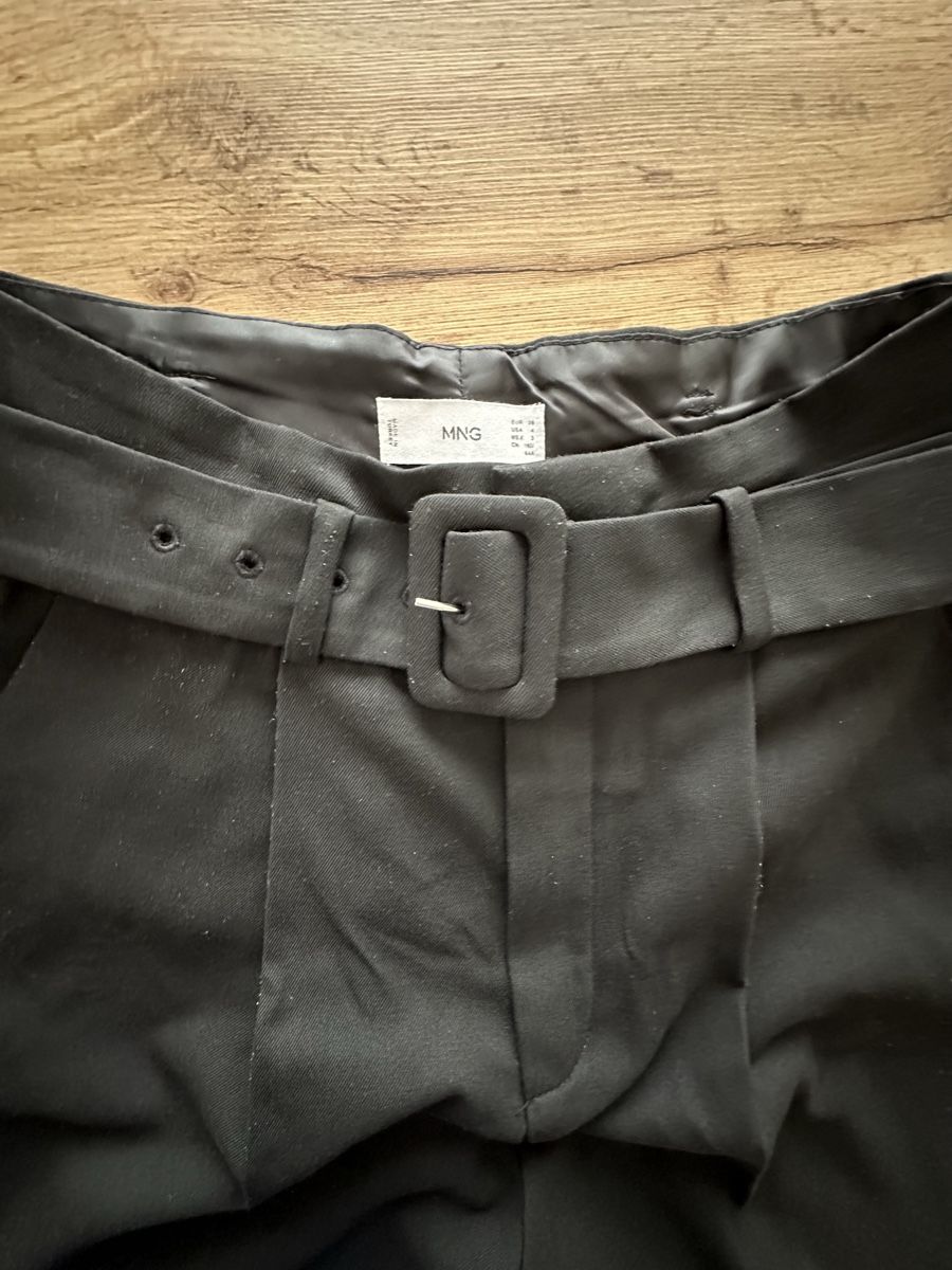 Mango Pantaloni: Mango Hose mit Gürtel – Usato da Urdorf venduto da fairfashion 3