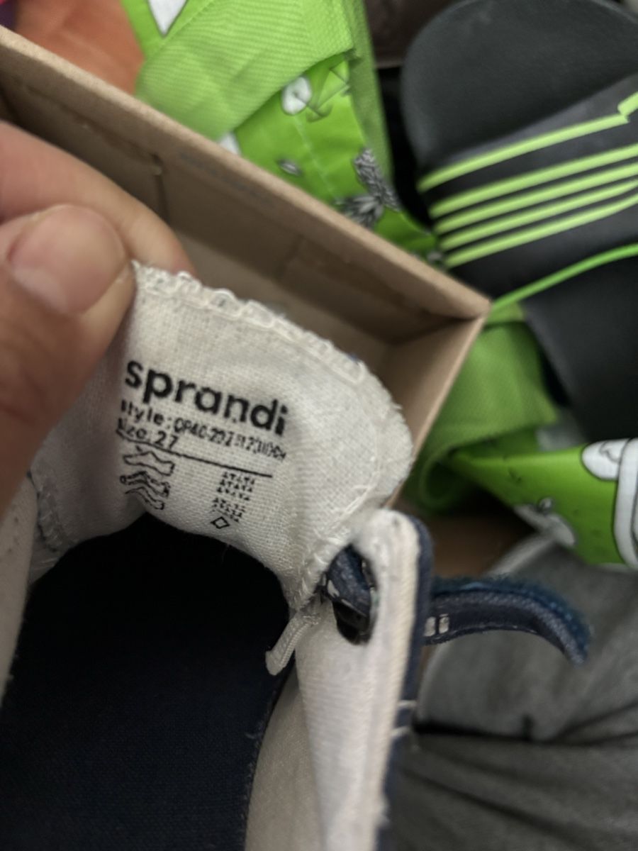Scarpe per ragazzi: Kinderschuhe – Usato da volketswil venduto da Sisi521 2