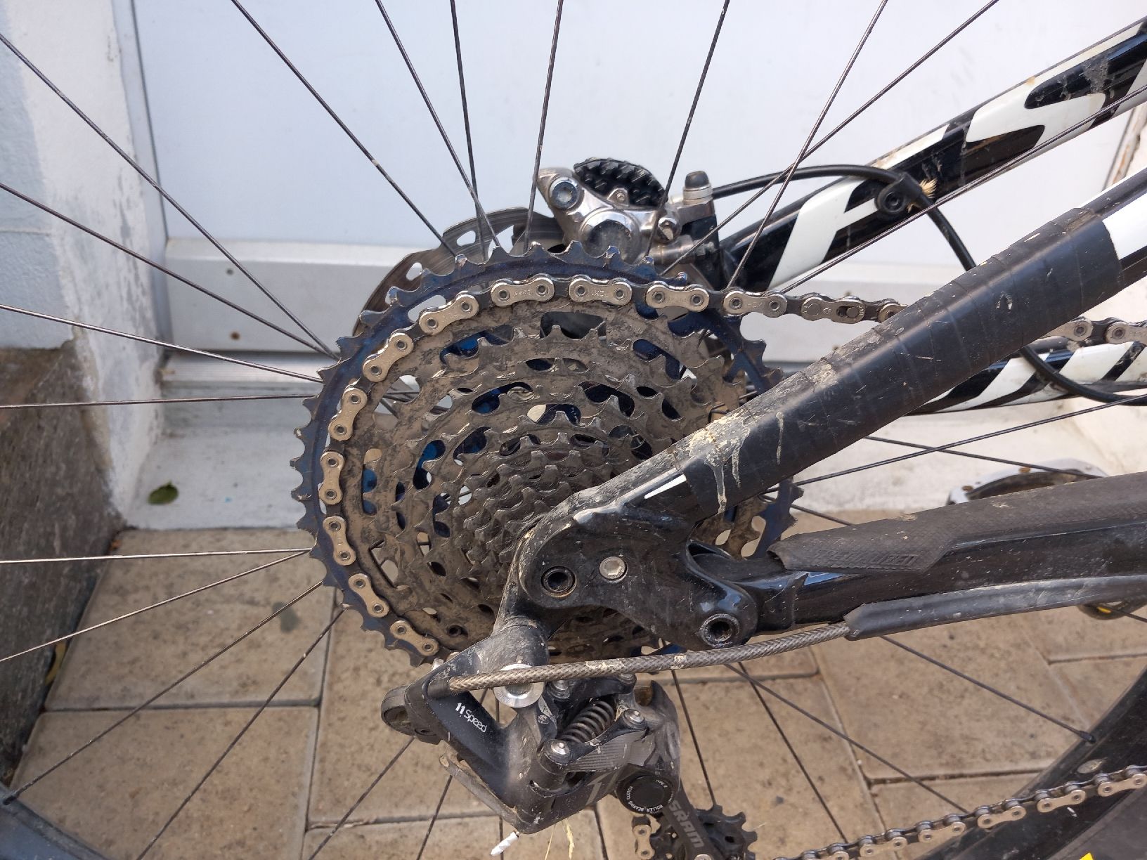 Specialized Velos: Specialized Enduro Carbon Fully 29 Zoll – Gebraucht aus Gommiswald von  4