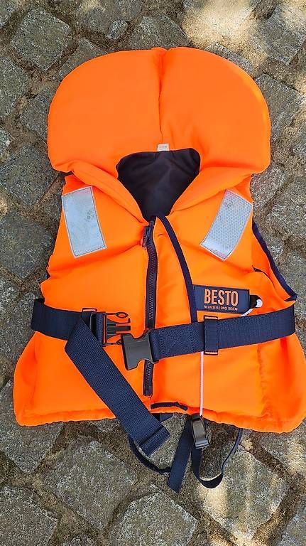 Gilets de sauvetage: Besto Schwimmweste – D'occasion à Buchs AG par chratz5