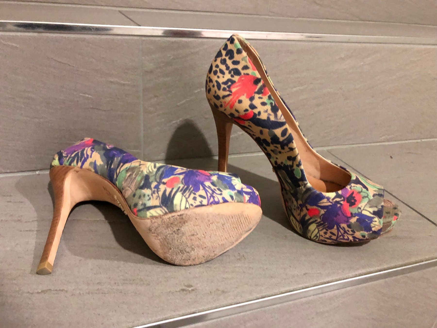 André Scarpe da donna: Damenstilettos Grösse 38 STUDIO pour André – Usato da Glattbrugg venduto da Ariel012 4