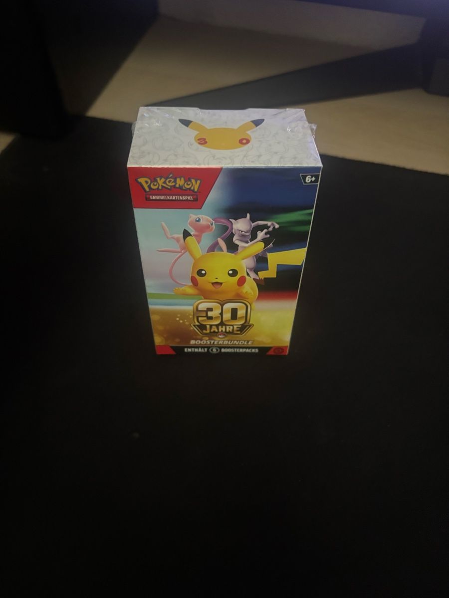 Karten: Pokemon 30 Jahre Boosterbundle  – Neu und originalverpackt aus Ermensee von ste_l72p 2