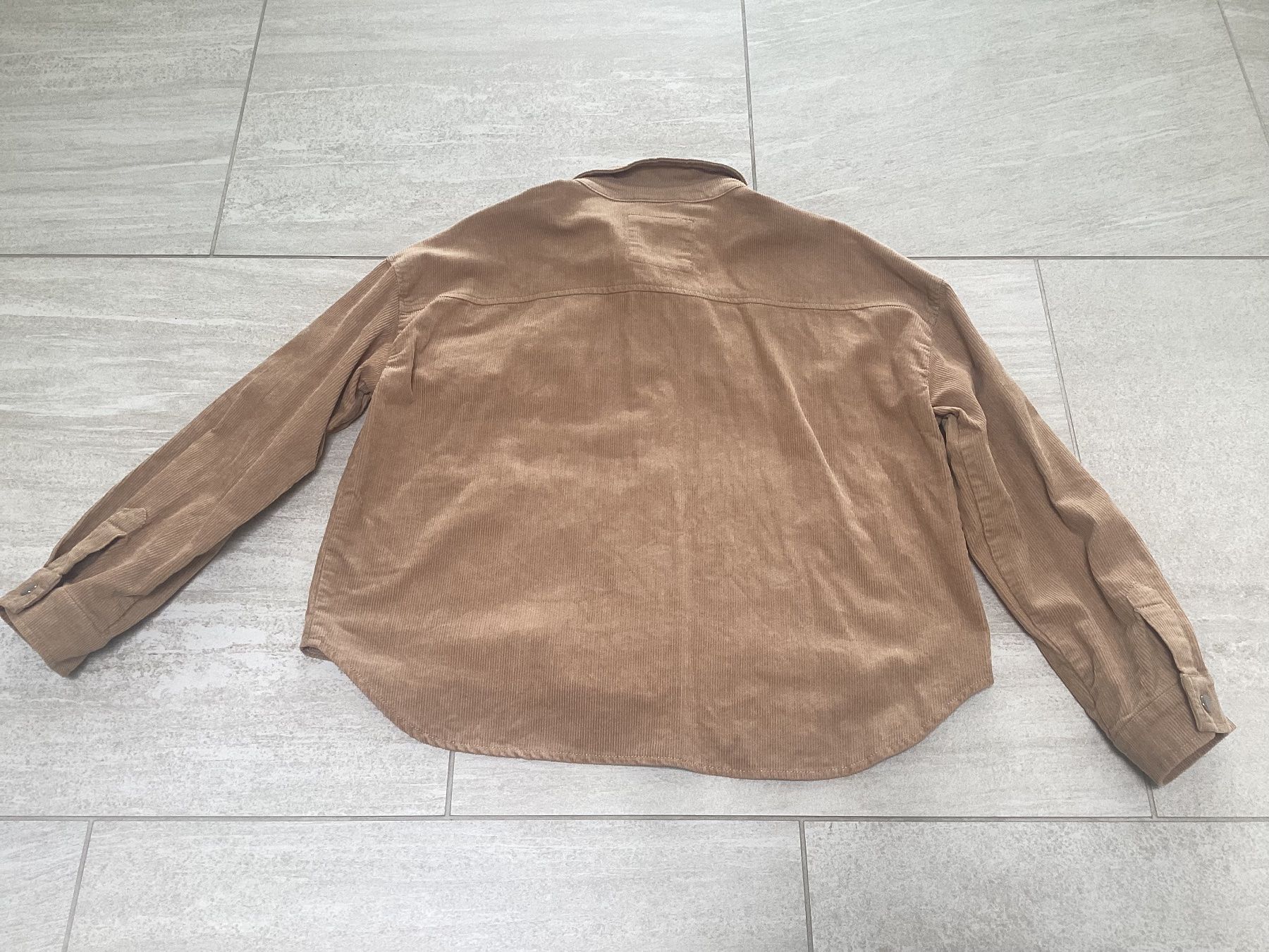 Jacken: Cordjacke kurz Gr. 42 / NEU – Neu (gemäss Beschreibung) aus Riehen von Bibo 4