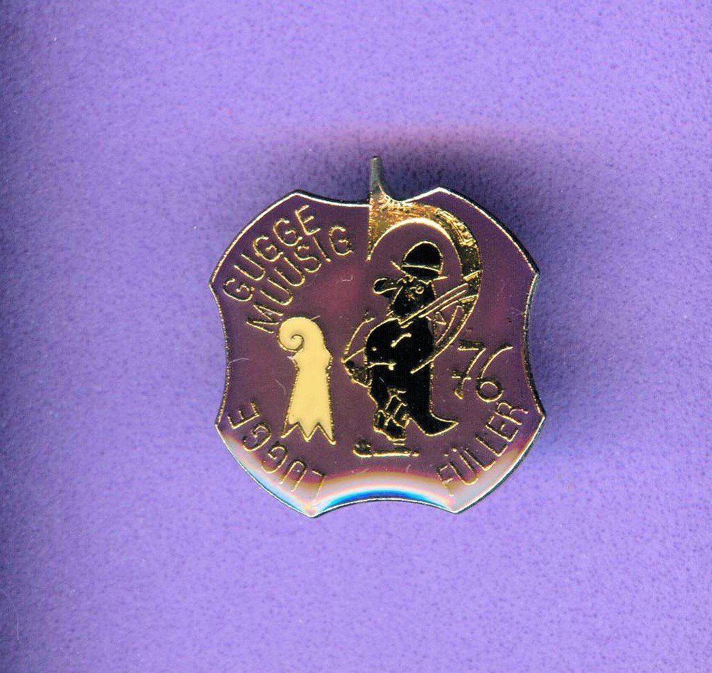 Placchette & Badge: Guggenmusig  GUGGE FÜLLER '76 – Usato da Winterthur venduto da Sammleroase