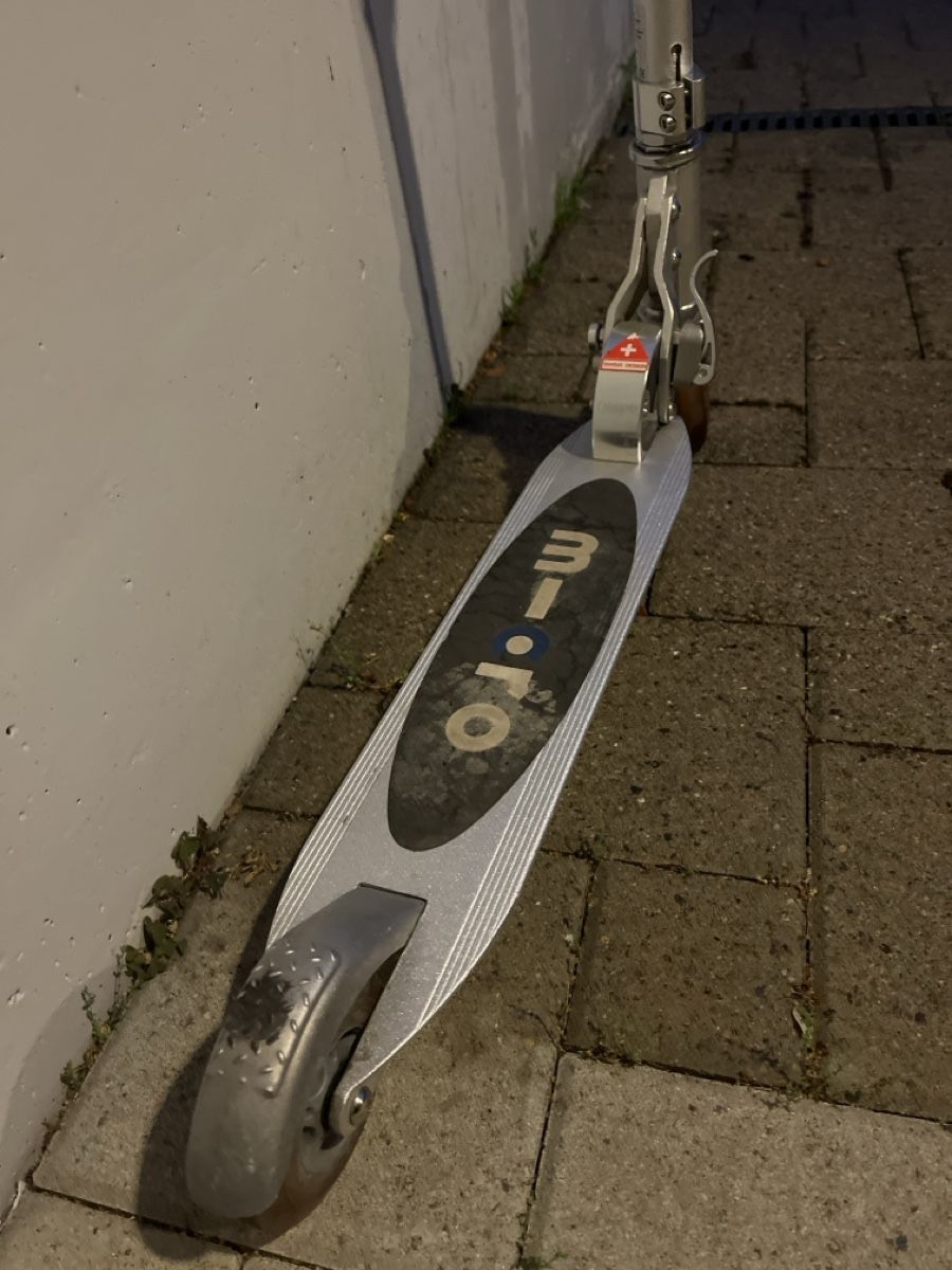 Micro Kickboard: Micro Scooter /Kickboard – Nuovo (secondo la descrizione) da Steinmaur venduto da RosaliaT 1