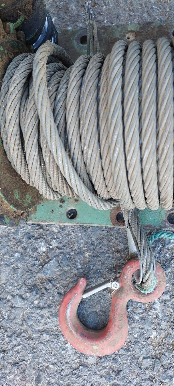 Tous les outils: Handwinde – D'occasion à Vorderthal par Alpengaudi 1