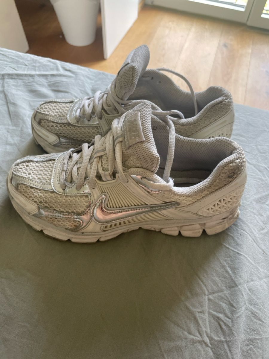 Nike Scarpe da uomo: Nike Vomero 5 Grösse 38 – Usato da Luzern venduto da nor_9bhz