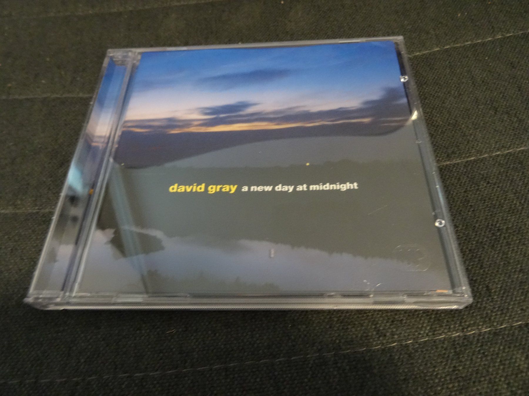 CDs: David Gray - A New day at midnight CD – Gebraucht aus Olten von Disc-Ausverkauf