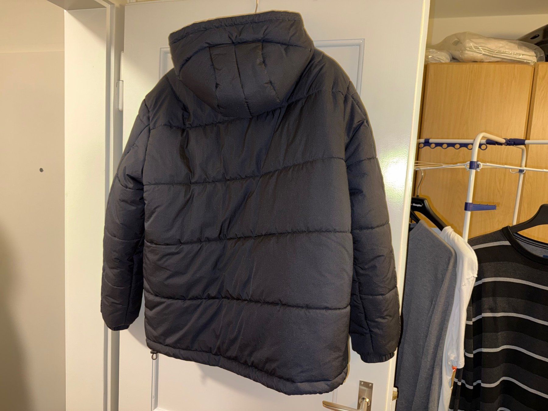 Fred Perry Giacche: Fred Perry Daunenjacke (Grösse L) – Usato da Basel venduto da danlu1 1
