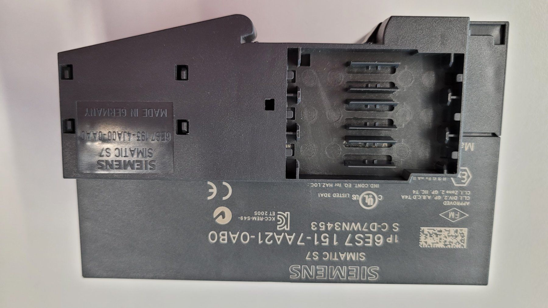Siemens Composants électroniques: Siemens ET200S - 6ES7151-7AA21-0AB0 – D'occasion à Möhlin par Kaiser_Engineering 3