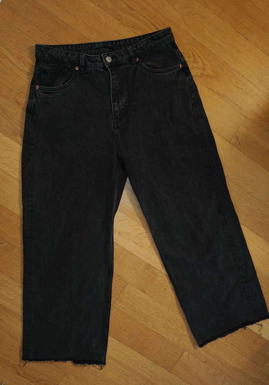 Monki Jeans: MONKI Jeans straight leg / gr. 30  – Usato da Rorschacherberg venduto da Oh.Lo