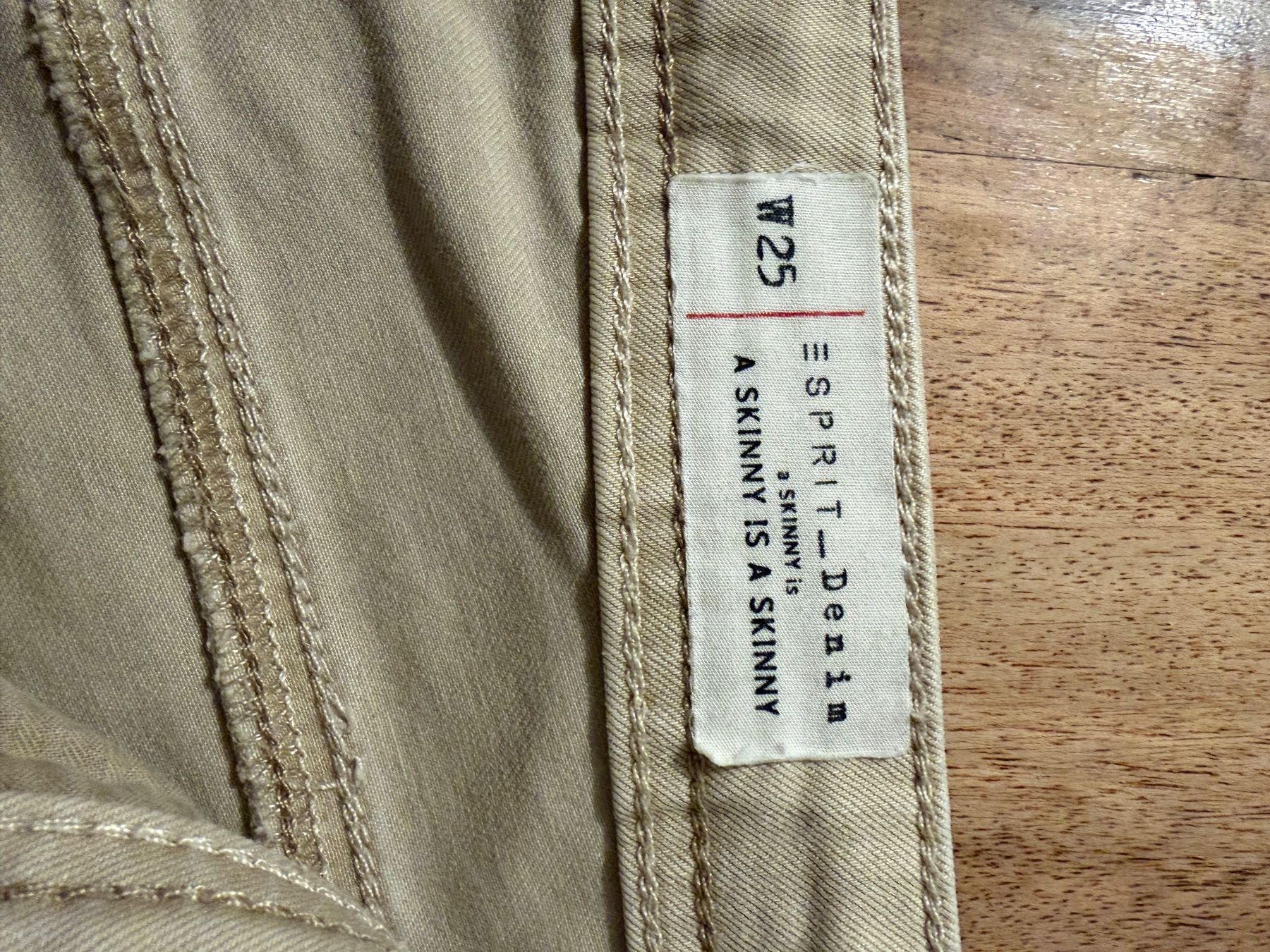 Esprit Pantaloni: Esprit_Denim Hose Grösse W25 Beige – Usato da Uetikon am See venduto da lexus2008 7