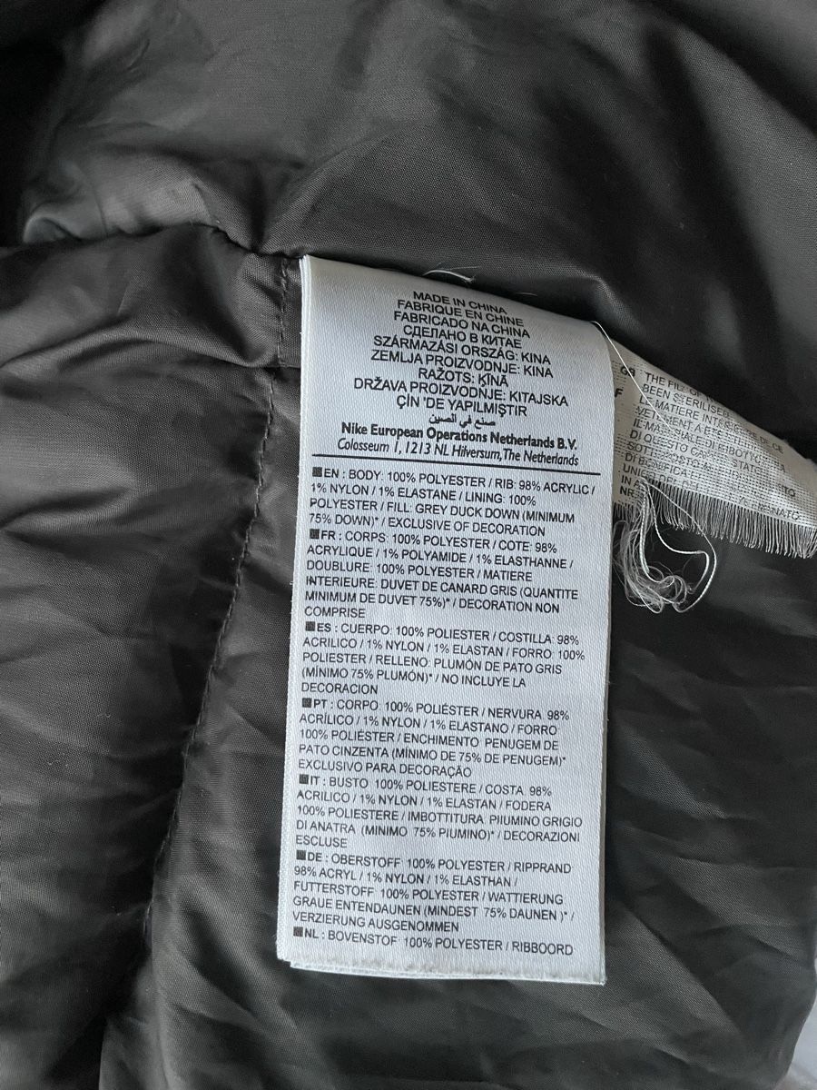 Nike Giacche: Nike Daunenjacke Schwarz Gr. M – Usato da Bern venduto da pesche789 6