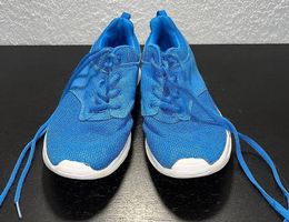 Vty Hallenschuhe blau 41 / Chaussures indoor Vty 41