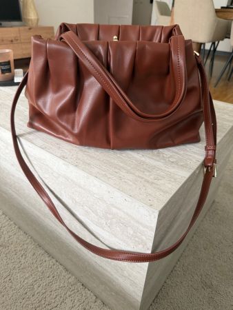 neuwertige braune Handtasche von Liviana conti