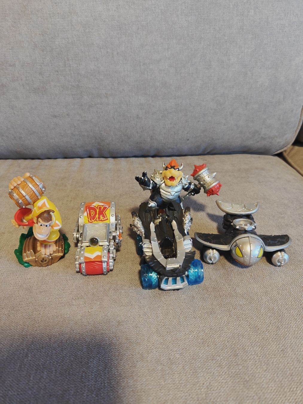 Nintendo Statuette: Skylanders Supercharger Figuren Nintendo Bundle – Usato da Recherswil venduto da kau_td6d 1
