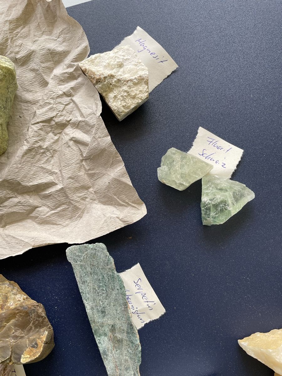 Minerali & Pietre curative: 3.5 kg Rohsteine – Usato da Mollis venduto da Romana1978 2