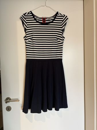 Kleid Tommy Hilfiger Grösse S gestreift dunkelblau weiss