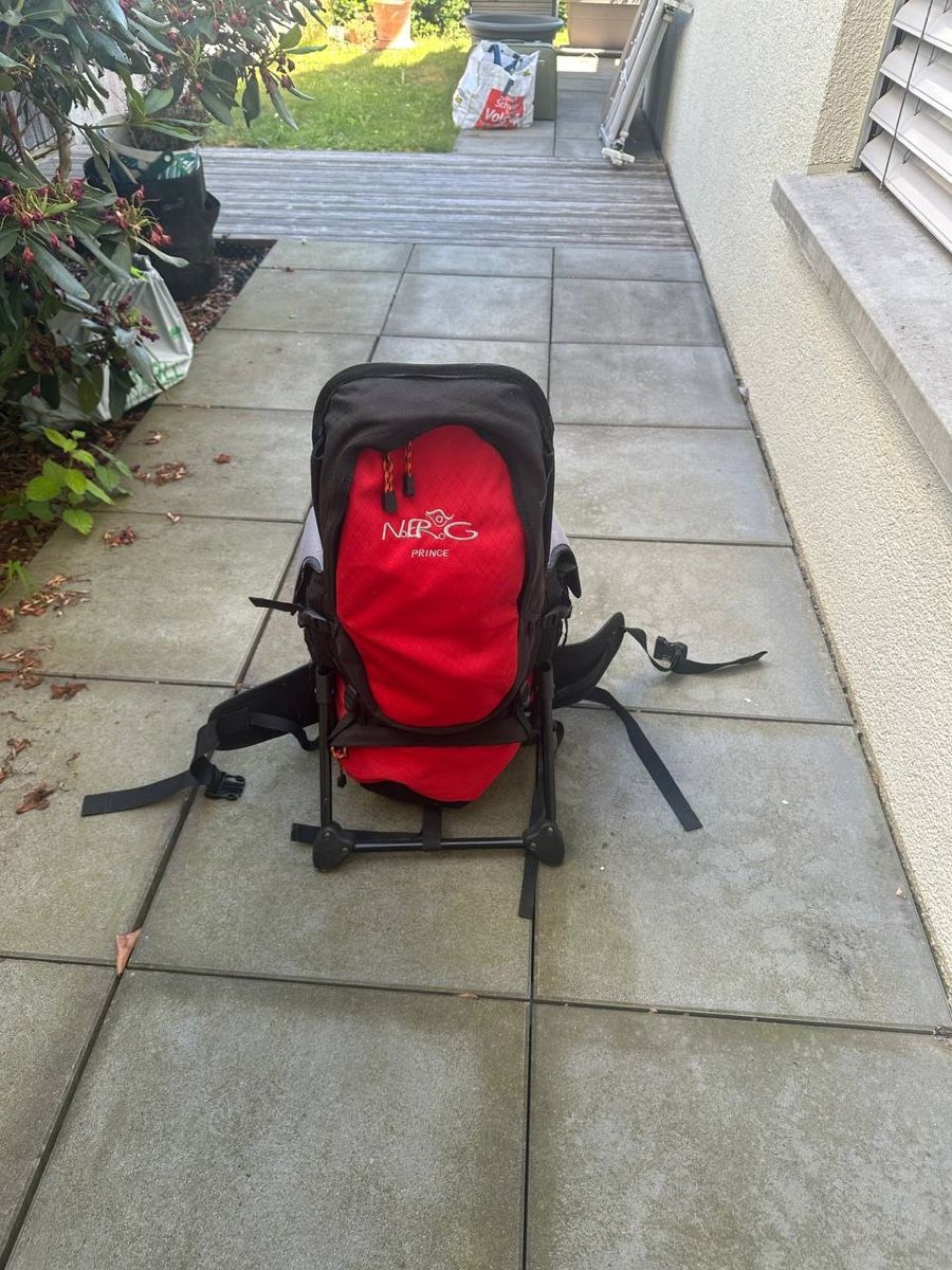 Porte-bébés ventraux & dorsaux: Rückentrage für Kleinkinder – D'occasion à Müllheim Dorf par gra_tv5n
