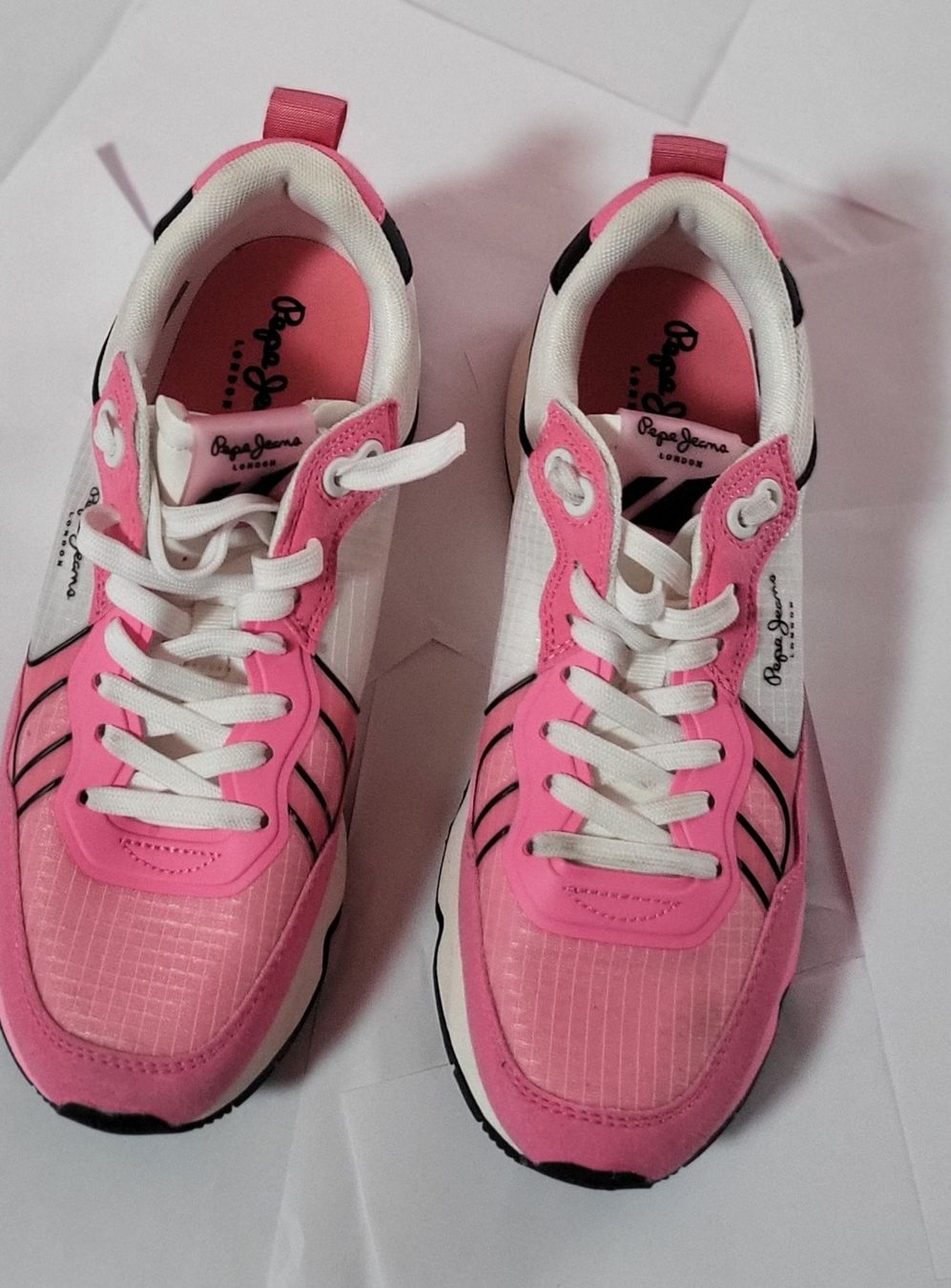 Pepe Jeans Chaussures femmes: Pepe Jeans Baskets Roses et Blanches, Taille 38 – D'occasion à Niedergösgen par Eva2410 2